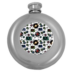 Records Vinyl Seamless Background Round Hip Flask (5 Oz) by Bangk1t