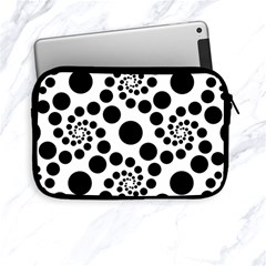 Dot Dots Round Black And White Apple Ipad Mini Zipper Cases by Amaryn4rt