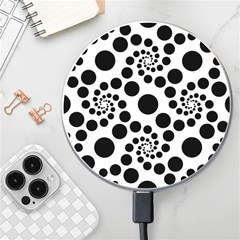 Dot Dots Round Black And White Wireless Fast Charger(white) by Amaryn4rt