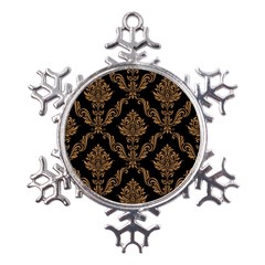 Vintage-pattern Metal Large Snowflake Ornament