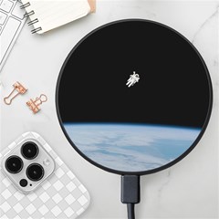 Amazing Stunning Astronaut Amazed Wireless Fast Charger(black) by Proyonanggan