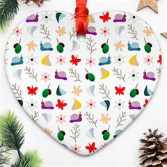 Snail Butterfly Pattern Seamless Ornament (heart)