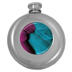 Plumage Round Hip Flask (5 Oz) by nateshop