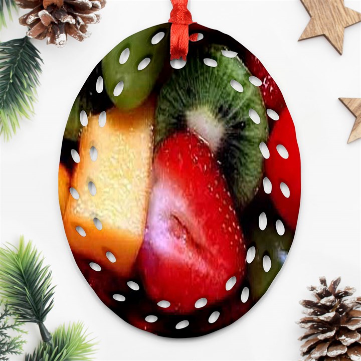 Fruits, Food, Green, Red, Strawberry, Yellow Ornament (Oval Filigree)