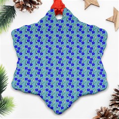 Skyblue Floral Ornament (snowflake)