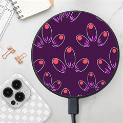 Petal Dot Seamless Pattern Wireless Fast Charger(black) by Pakjumat