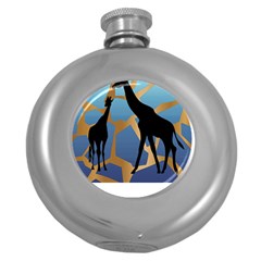 Giraffe Lover T- Shirt G I R A F F E O N G I R A F F E P R I N T P R E T T Y F O R V A C A T I O N T Round Hip Flask (5 oz)