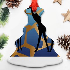 Giraffe Lover T- Shirt G I R A F F E O N G I R A F F E P R I N T P R E T T Y F O R V A C A T I O N T Ornament (Christmas Tree) 