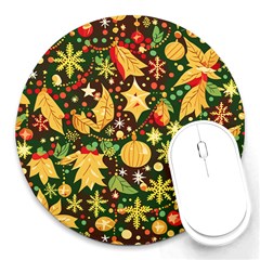 Christmas Pattern Round Mousepad by Valentinaart