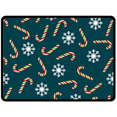 Christmas-seamless-pattern-with-candies-snowflakes Fleece Blanket (large) by Grandong