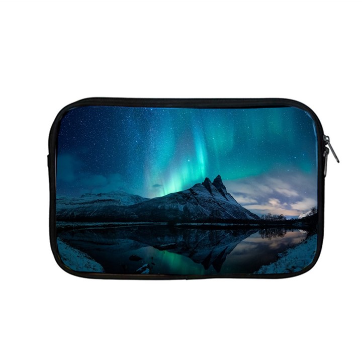 Aurora Borealis Mountain Reflection Apple MacBook Pro 13  Zipper Case