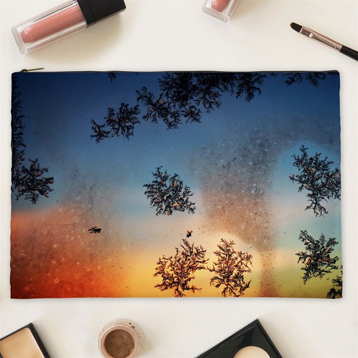 Hardest-frost-winter-cold-frozen Cosmetic Bag (XXL)