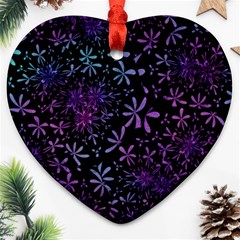 Retro-flower-pattern-design-batik Ornament (heart)