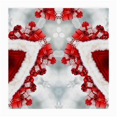 Christmas-background-tile-gifts Medium Glasses Cloth by Amaryn4rt