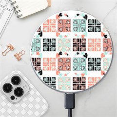 Mint Black Coral Heart Paisley Wireless Fast Charger(white) by Pakjumat