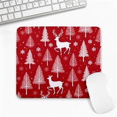 Christmas Tree Deer Pattern Red Large Mousepad