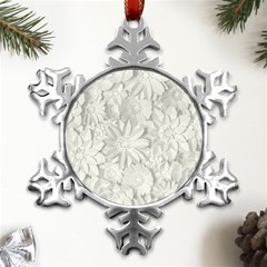 Damask, Desenho, Flowers, Gris Metal Small Snowflake Ornament by nateshop