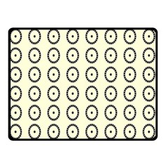 Sharp Circles Two Sides Fleece Blanket (small) by ConteMonfrey