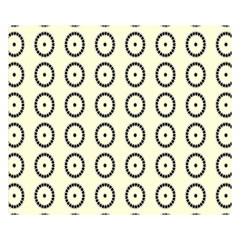 Sharp Circles Premium Plush Fleece Blanket (small) by ConteMonfrey