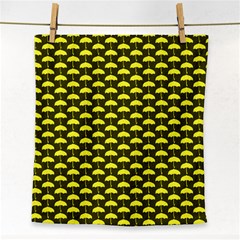 Under My Little Yellow Umbrella Face Towel by ConteMonfrey