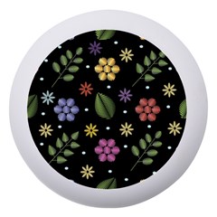 Embroidery Seamless Pattern With Flowers Dento Box With Mirror