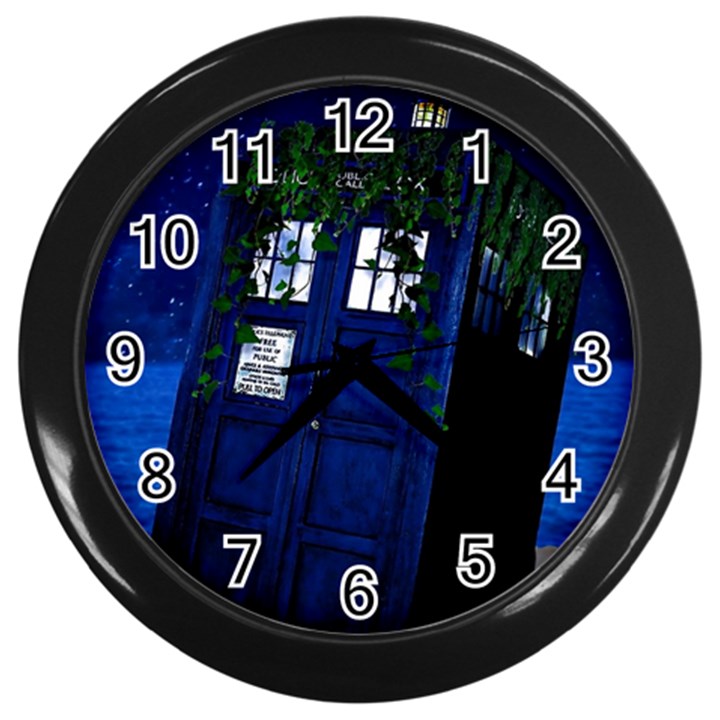 Stuck Tardis Beach Doctor Who Police Box Sci-fi Wall Clock (Black)