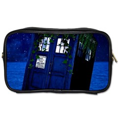 Stuck Tardis Beach Doctor Who Police Box Sci-fi Toiletries Bag (two Sides) by Cendanart