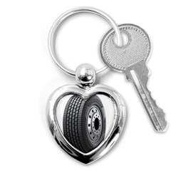 Tire Key Chain (heart) by Ket1n9