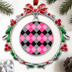 Seamless Argyle Pattern Metal X mas Wreath Ribbon Ornament