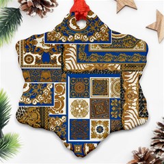 Decoupage Ornament (snowflake)