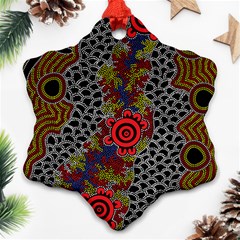 Authentic Aboriginal Art - Gathering Ornament (snowflake)