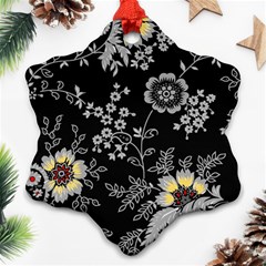 Black Background With Gray Flowers, Floral Black Texture Ornament (Snowflake)