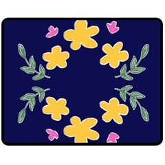 Doodle Flower Leaves Plant Design Fleece Blanket (Medium)