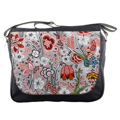 Vintage Floral Flower Art Nature Blooming Blossom Botanical Botany Pattern Messenger Bag