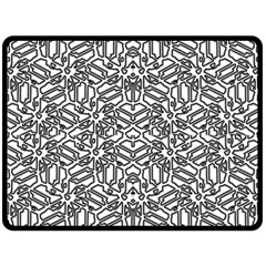 Monochrome Maze Design Print Fleece Blanket (large)