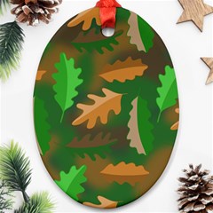 Leaves Foliage Pattern Oak Autumn Ornament (oval)