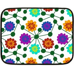 Bloom Plant Flowering Pattern Fleece Blanket (mini)