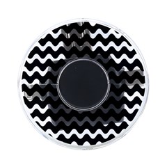 Wave Pattern Wavy Halftone On-the-go Memory Card Reader