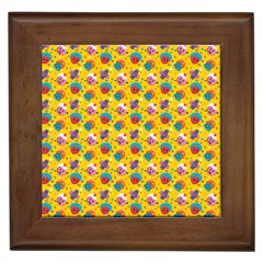 Heart Diamond Pattern Framed Tile