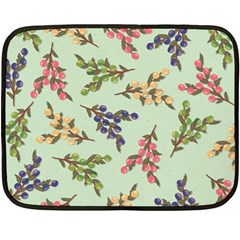 Berries Flowers Pattern Print Fleece Blanket (mini)