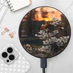 White Flower Wireless Fast Charger(black) by Azkajaya