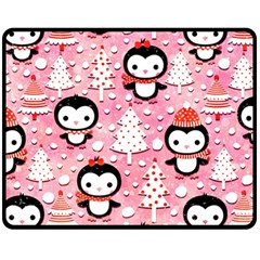 Cute Penguin Pattern Fleece Blanket (Medium)