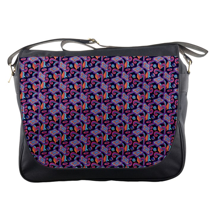 Trippy Cool Pattern Messenger Bag