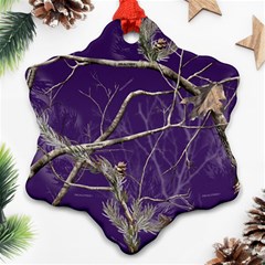 Realtree Camo Purple Pink Realtree Camo Ornament (snowflake)