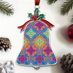 Colorful Flora Flora Kazakh Pattern Metal Holly Leaf Bell Ornament