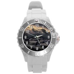 Stellar Dreamscape (ai&human) Round Plastic Sport Watch (l) by dflcprintsclothing