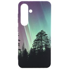 Silhouette Of Aurora Borealis Samsung Galaxy S24 6 2 Inch Black Tpu Uv Case