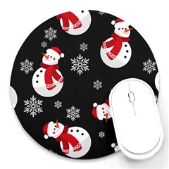 Christmas Texture, Retro Background With Snowmen Round Mousepad by kyorashop23