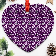 Violet White Pattern Ornament (heart)