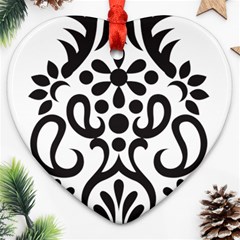 A Black And White Image Of An Ornate Design Ornament (heart)